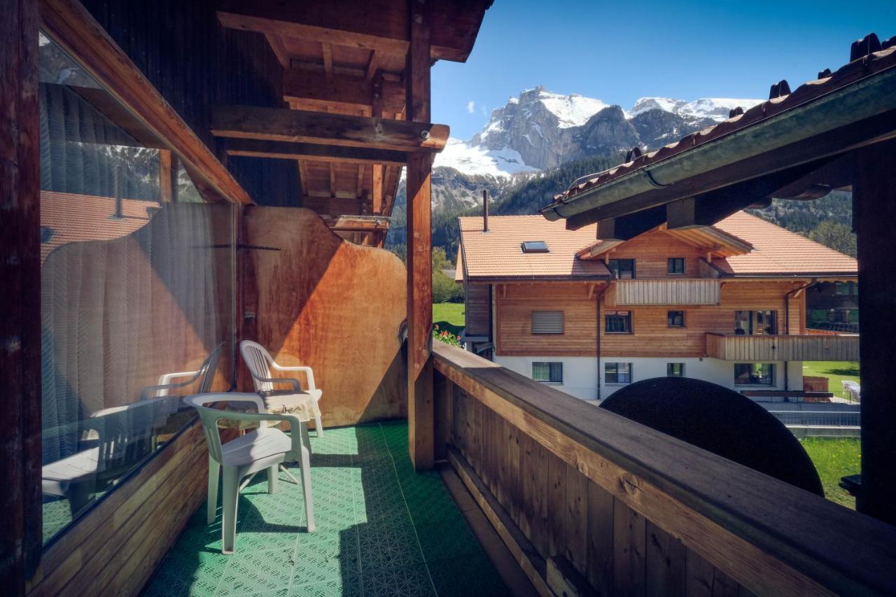Hotel Alpina Kandersteg Bagian luar foto