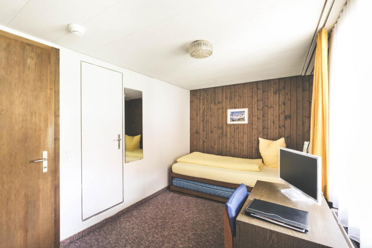 Hotel Alpina Kandersteg Bagian luar foto