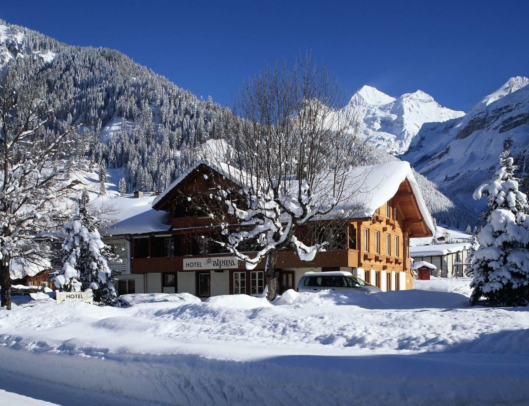 Hotel Alpina Kandersteg Bagian luar foto